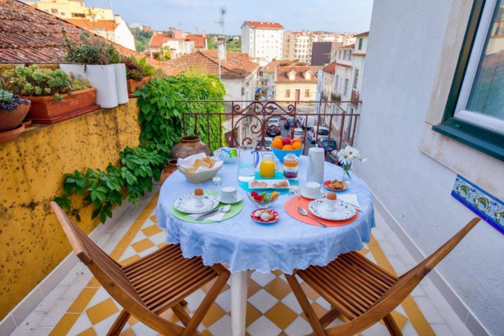 Adore Portugal Coimbra Guest House Exterior photo